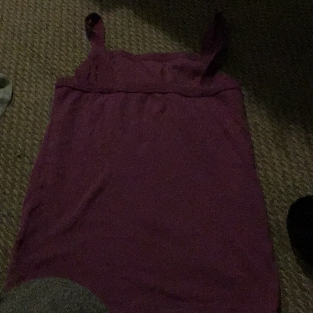 Tank tops - Picture 2 of 6